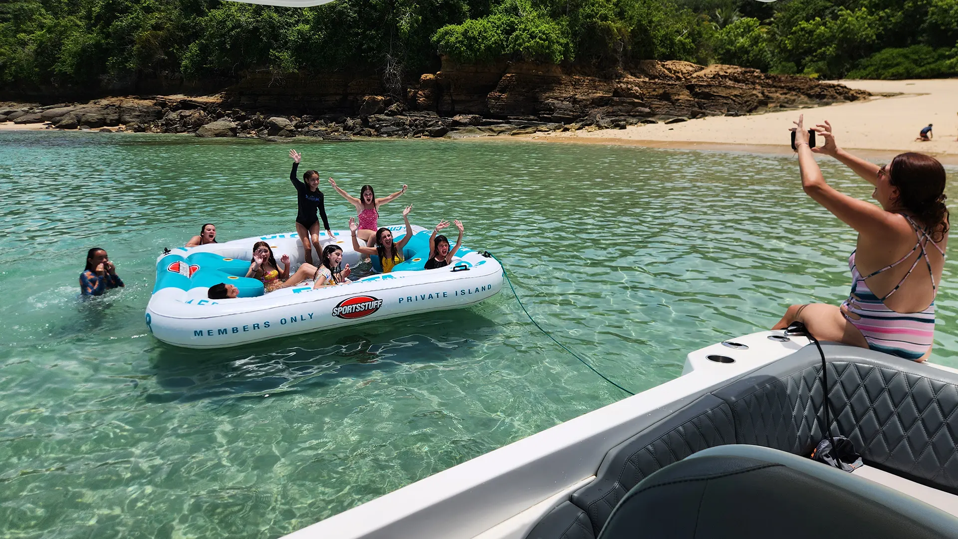 Todomar Yacht Panama Gem Charters Pearl Islands Tour 