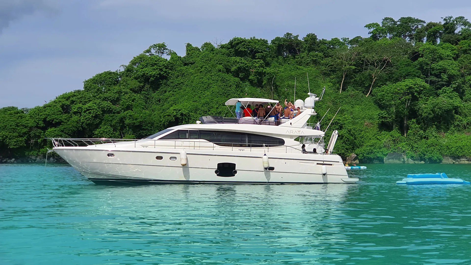 Ferretti 63' | Panama Gem Charters Fleet