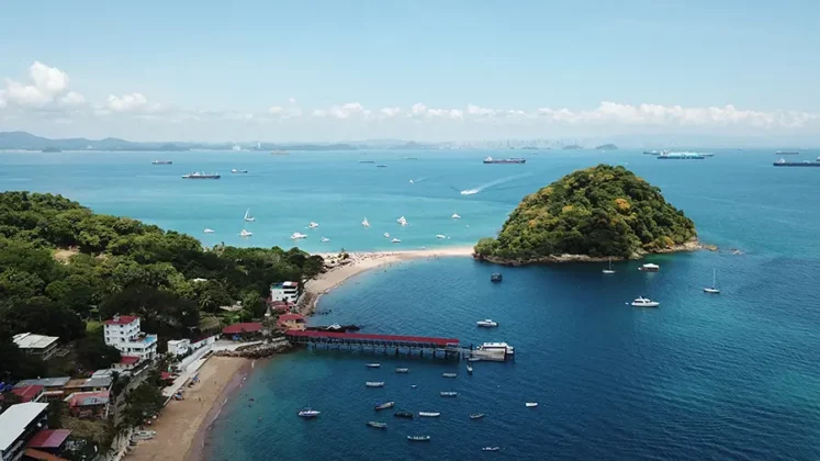 Taboga Island Private Yacht Tour - Gem Charters- Isla Taboga Panam&aacute;