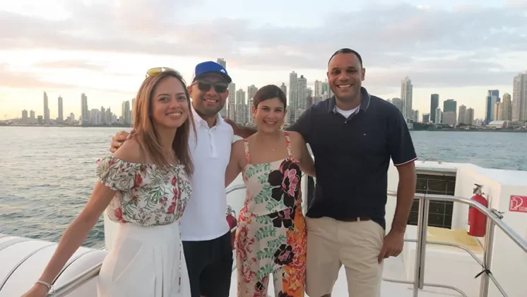 Panama Bay Tour - Private Sunset Cruises - Tours por la Bah&iacute;a de Panam&aacute; - Tours Privados en yate