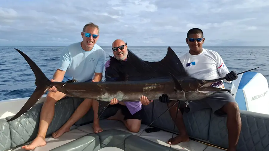 sport fishing in panama - pesca deportiva en panama