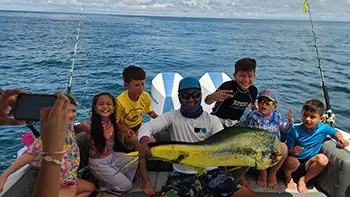 alquiler de yates para tour privados de pesca a las perlas panama - fishing yacht charters for pearl islands tours