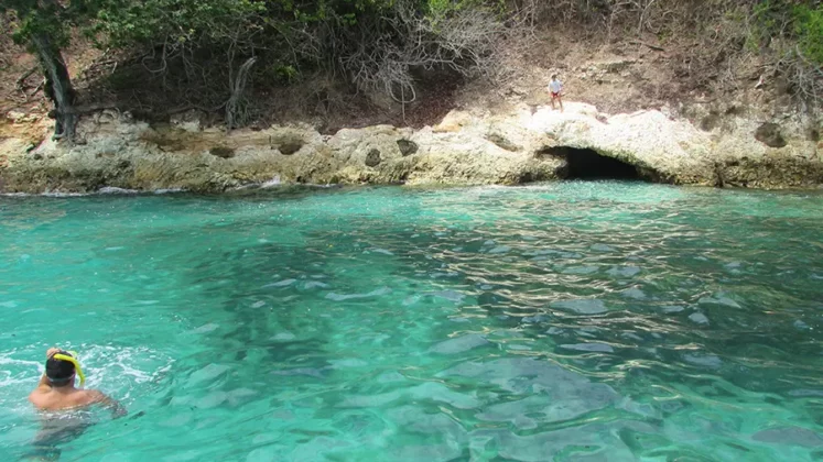 private charter fishing yacht rental to pearl islands - alquiler de yates privados y pesca en las perlas