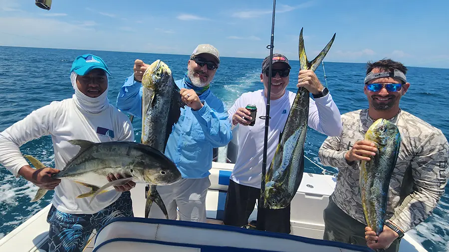 sport fishing in panama - pesca deportiva en panama