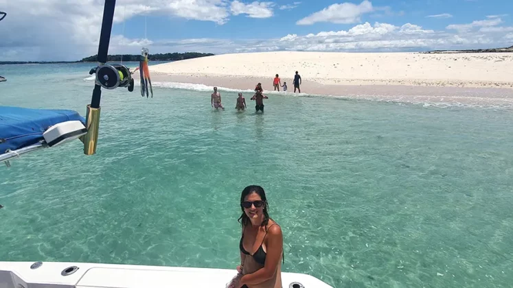 Proline 27 private yacht charter in panama - alquiler de yates en panama