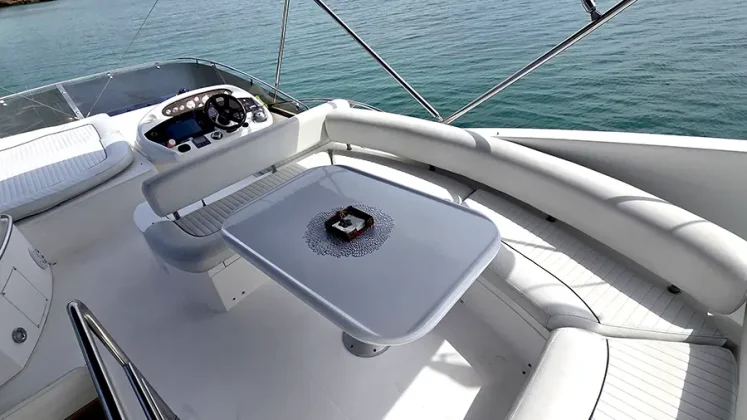 Sunseeker 55' Panama Gem Charters - Maurin