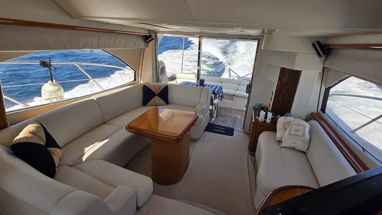 Sunseeker 55' Panama Gem Charters - Maurin