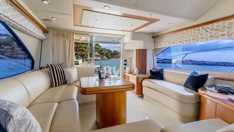 Sunseeker 55' Panama Gem Charters - Maurin