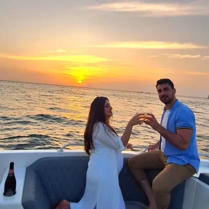 Paseo por la bah&iacute;a al atardecer - anochecer